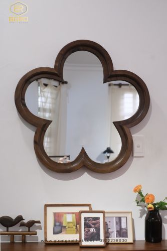 Gương hoa mai, Gương trang trí phong cách mộc mạc CNC170, kích thước 80*80 cm